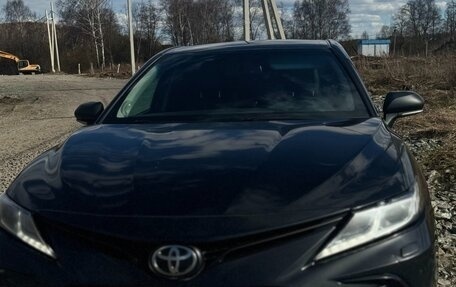 Toyota Camry, 2021 год, 2 900 000 рублей, 9 фотография