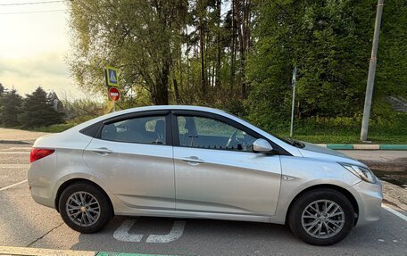 Hyundai Solaris II рестайлинг, 2011 год, 670 000 рублей, 4 фотография