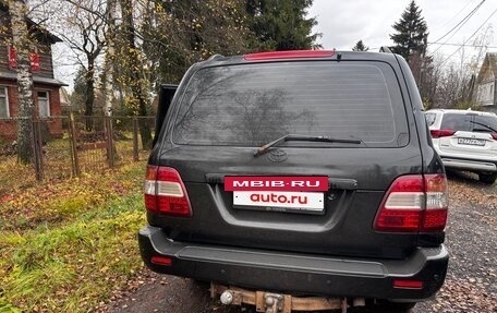 Toyota Land Cruiser 100 рестайлинг 2, 2005 год, 1 800 000 рублей, 8 фотография