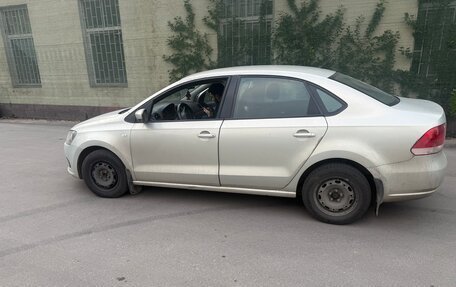 Volkswagen Polo VI (EU Market), 2012 год, 720 000 рублей, 2 фотография