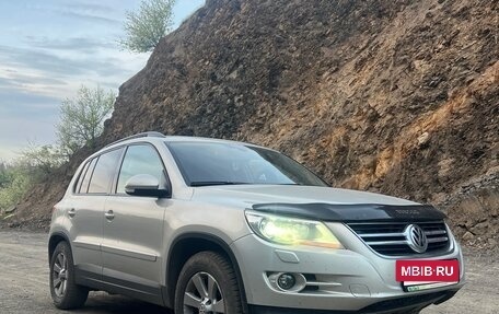 Volkswagen Tiguan I, 2011 год, 1 100 000 рублей, 2 фотография