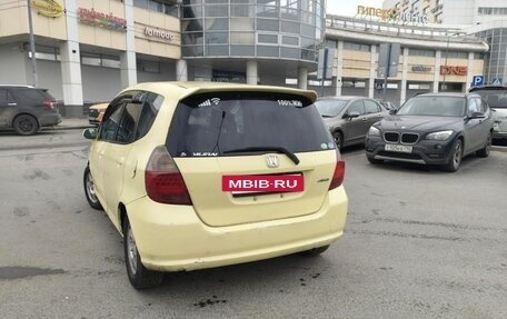 Honda Fit III, 2002 год, 199 999 рублей, 4 фотография