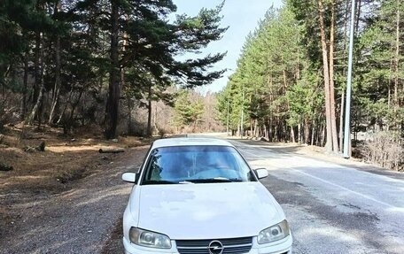 Opel Omega B, 1999 год, 300 000 рублей, 17 фотография