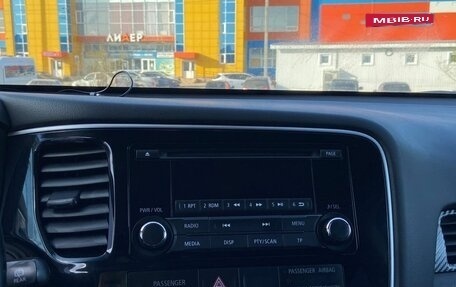 Mitsubishi Outlander III рестайлинг 3, 2014 год, 1 450 000 рублей, 23 фотография