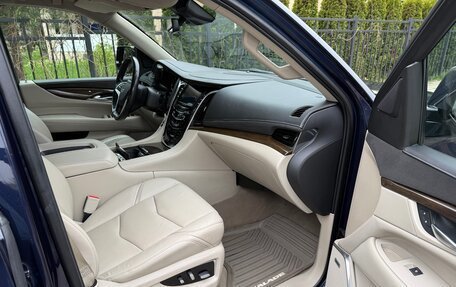 Cadillac Escalade IV, 2018 год, 4 000 000 рублей, 13 фотография