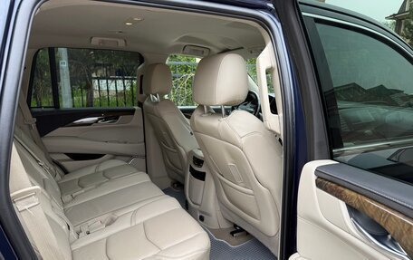 Cadillac Escalade IV, 2018 год, 4 000 000 рублей, 12 фотография
