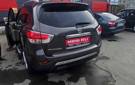 Nissan Pathfinder, 2014 год, 1 600 000 рублей, 6 фотография
