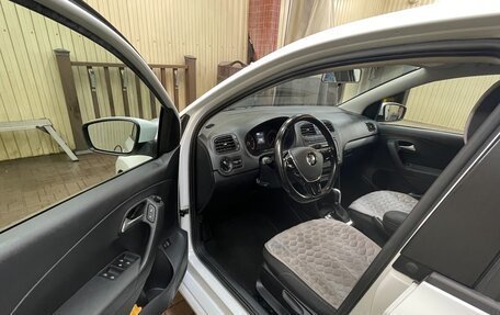 Volkswagen Polo VI (EU Market), 2017 год, 1 490 000 рублей, 9 фотография