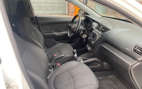 KIA Rio III рестайлинг, 2015 год, 789 000 рублей, 10 фотография