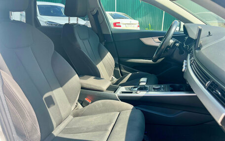 Audi A4, 2018 год, 1 999 000 рублей, 10 фотография