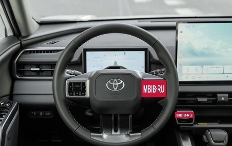 Toyota RAV4, 2026 год, 3 950 000 рублей, 21 фотография