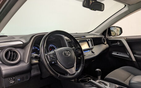 Toyota RAV4, 2015 год, 1 790 000 рублей, 16 фотография