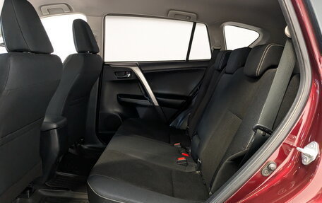 Toyota RAV4, 2015 год, 1 790 000 рублей, 12 фотография