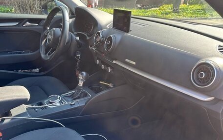 Audi A3, 2018 год, 2 530 000 рублей, 10 фотография
