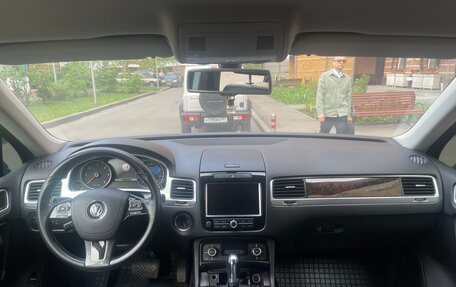 Volkswagen Touareg III, 2011 год, 2 200 000 рублей, 6 фотография