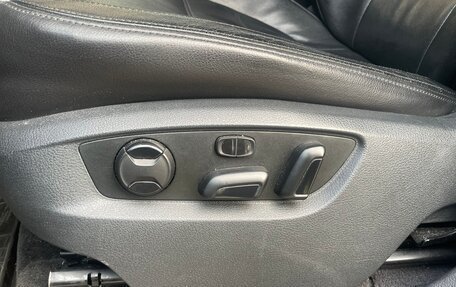 Volkswagen Touareg III, 2011 год, 2 200 000 рублей, 7 фотография