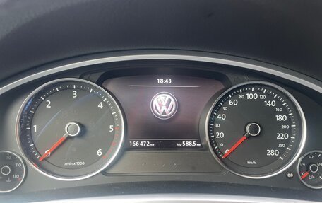 Volkswagen Touareg III, 2011 год, 2 200 000 рублей, 8 фотография