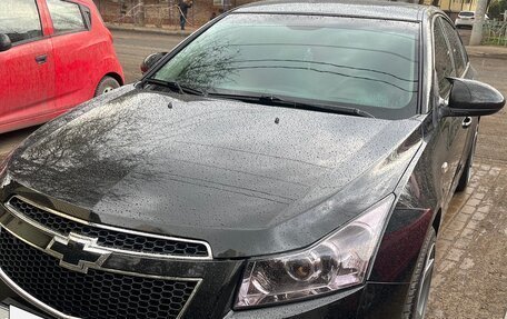 Chevrolet Cruze II, 2010 год, 900 000 рублей, 8 фотография