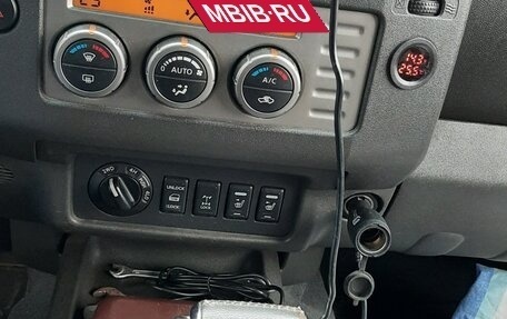 Nissan Navara (Frontier), 2008 год, 1 350 000 рублей, 3 фотография