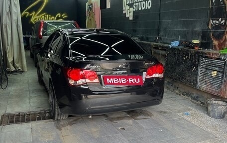 Chevrolet Cruze II, 2010 год, 900 000 рублей, 25 фотография
