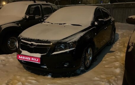 Chevrolet Cruze II, 2010 год, 900 000 рублей, 20 фотография