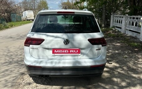 Volkswagen Tiguan II, 2017 год, 2 100 000 рублей, 4 фотография