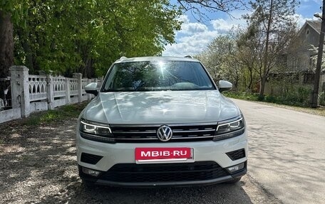 Volkswagen Tiguan II, 2017 год, 2 100 000 рублей, 9 фотография