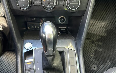 Volkswagen Tiguan II, 2017 год, 2 100 000 рублей, 20 фотография