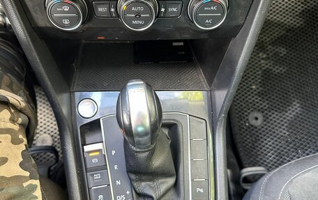Volkswagen Tiguan II, 2017 год, 2 100 000 рублей, 21 фотография