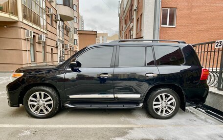 Toyota Land Cruiser 200, 2012 год, 3 999 000 рублей, 2 фотография