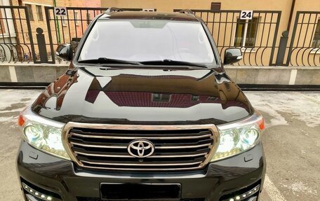 Toyota Land Cruiser 200, 2012 год, 3 999 000 рублей, 10 фотография