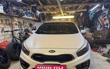 KIA cee'd GT II, 2014 год, 1 000 000 рублей, 4 фотография