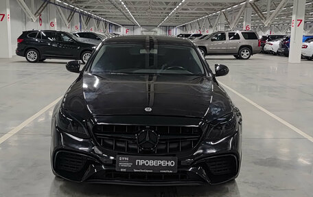 Mercedes-Benz E-Класс, 2018 год, 2 500 000 рублей, 6 фотография