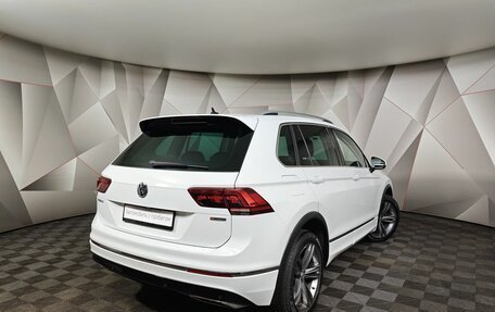 Volkswagen Tiguan II, 2019 год, 3 300 000 рублей, 2 фотография
