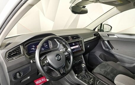 Volkswagen Tiguan II, 2019 год, 3 300 000 рублей, 18 фотография