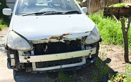 Toyota Platz, 2003 год, 250 000 рублей, 2 фотография
