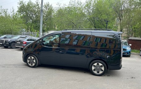 Hyundai Staria, 2021 год, 4 700 000 рублей, 3 фотография