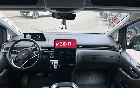 Hyundai Staria, 2021 год, 4 700 000 рублей, 14 фотография