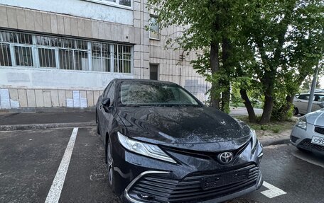 Toyota Camry, 2021 год, 3 470 000 рублей, 3 фотография