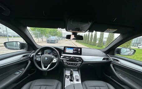 BMW 5 серия, 2023 год, 6 800 000 рублей, 9 фотография