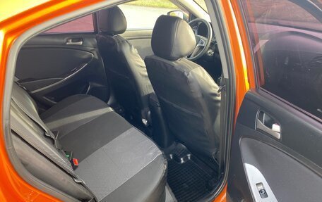 Hyundai Solaris II рестайлинг, 2015 год, 1 215 000 рублей, 12 фотография