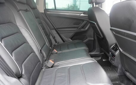 Volkswagen Tiguan II, 2019 год, 3 363 000 рублей, 10 фотография
