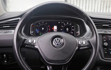 Volkswagen Tiguan II, 2019 год, 3 363 000 рублей, 14 фотография