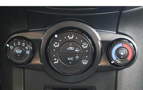 Ford Fiesta, 2016 год, 766 000 рублей, 12 фотография