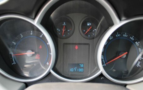 Chevrolet Cruze II, 2011 год, 710 000 рублей, 10 фотография