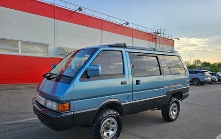 Nissan Largo III (W30), 1991 год, 420 000 рублей, 1 фотография