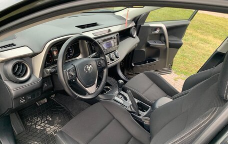 Toyota RAV4, 2016 год, 2 450 000 рублей, 23 фотография