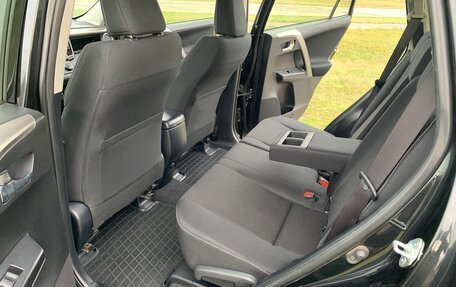 Toyota RAV4, 2016 год, 2 450 000 рублей, 24 фотография