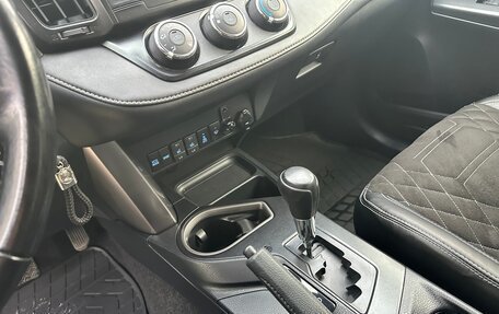 Toyota RAV4, 2016 год, 2 450 000 рублей, 29 фотография