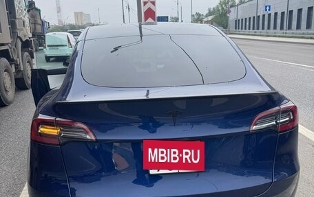 Tesla Model Y I, 2022 год, 2 700 000 рублей, 2 фотография